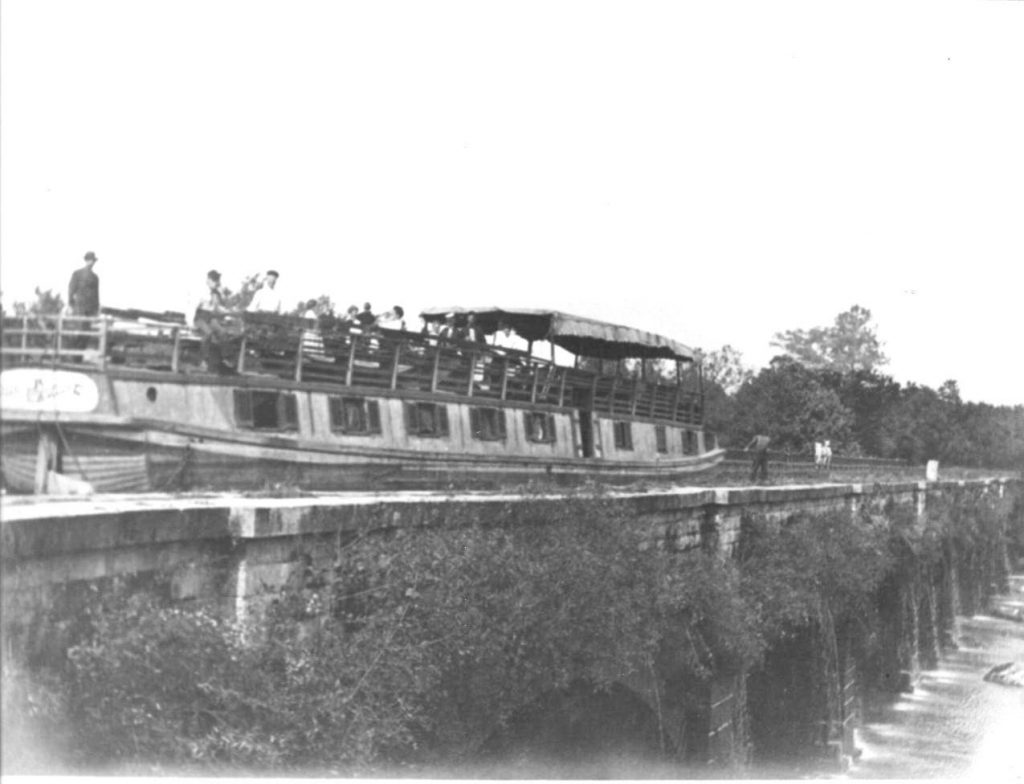 Boat on Monocacy Aqueduct